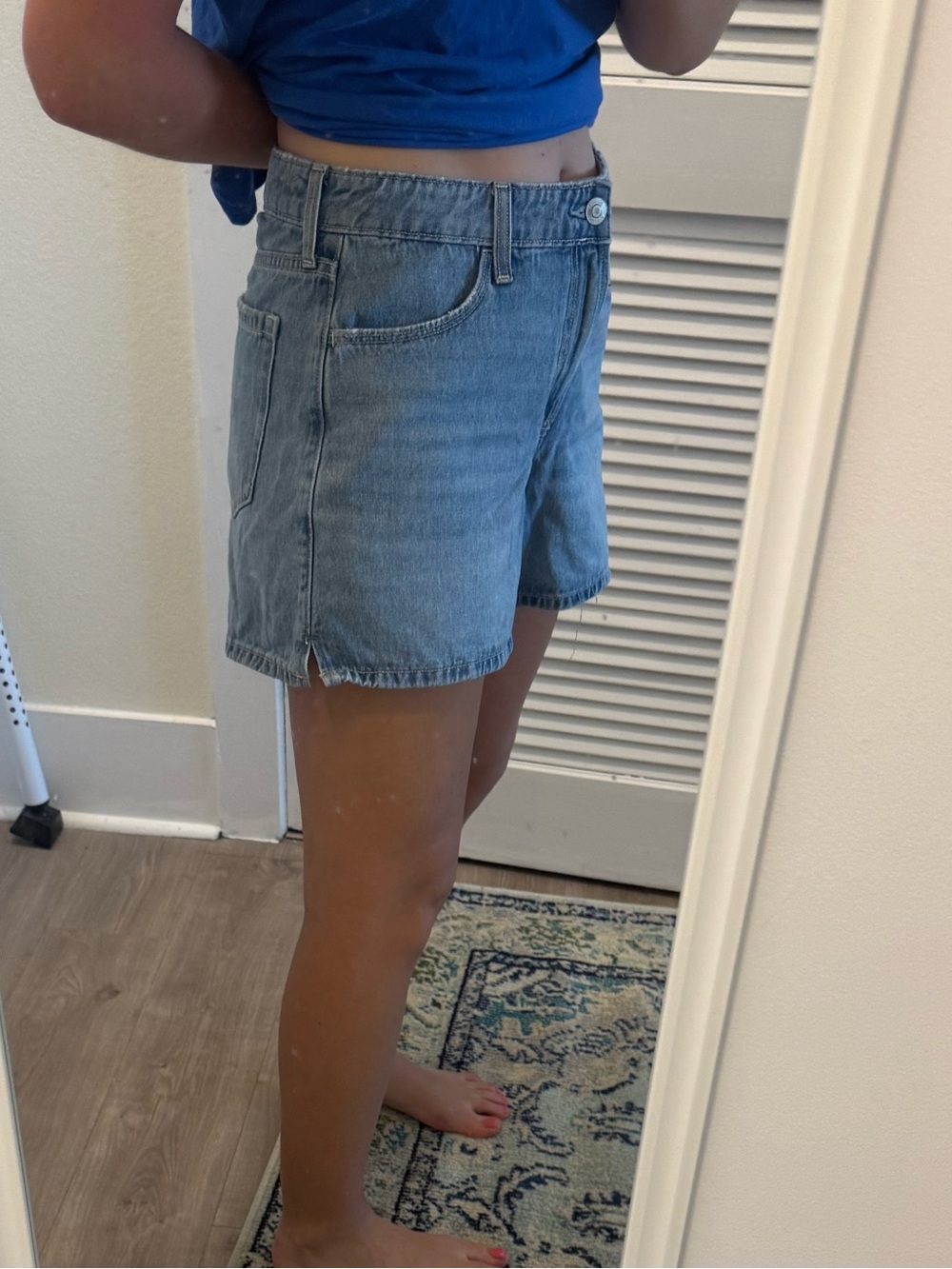 Hollister 5" high rise denim shorts - light wash size 30